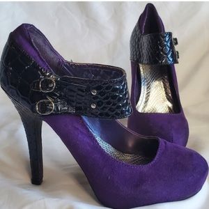 Purple n black snake print heels